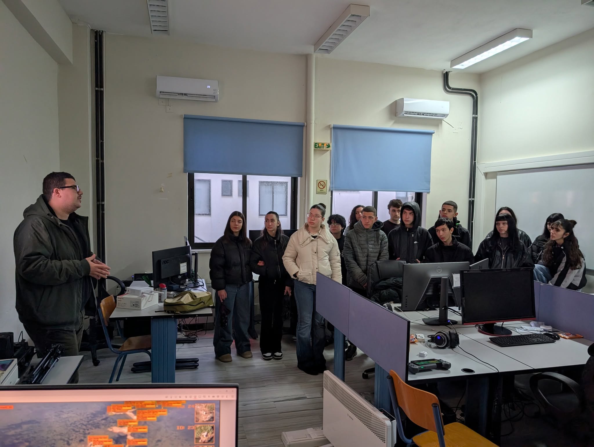 Επίσκεψη μαθητών από το Γενικό Γυμνάσιο και Λύκειο Νεοχωρίου